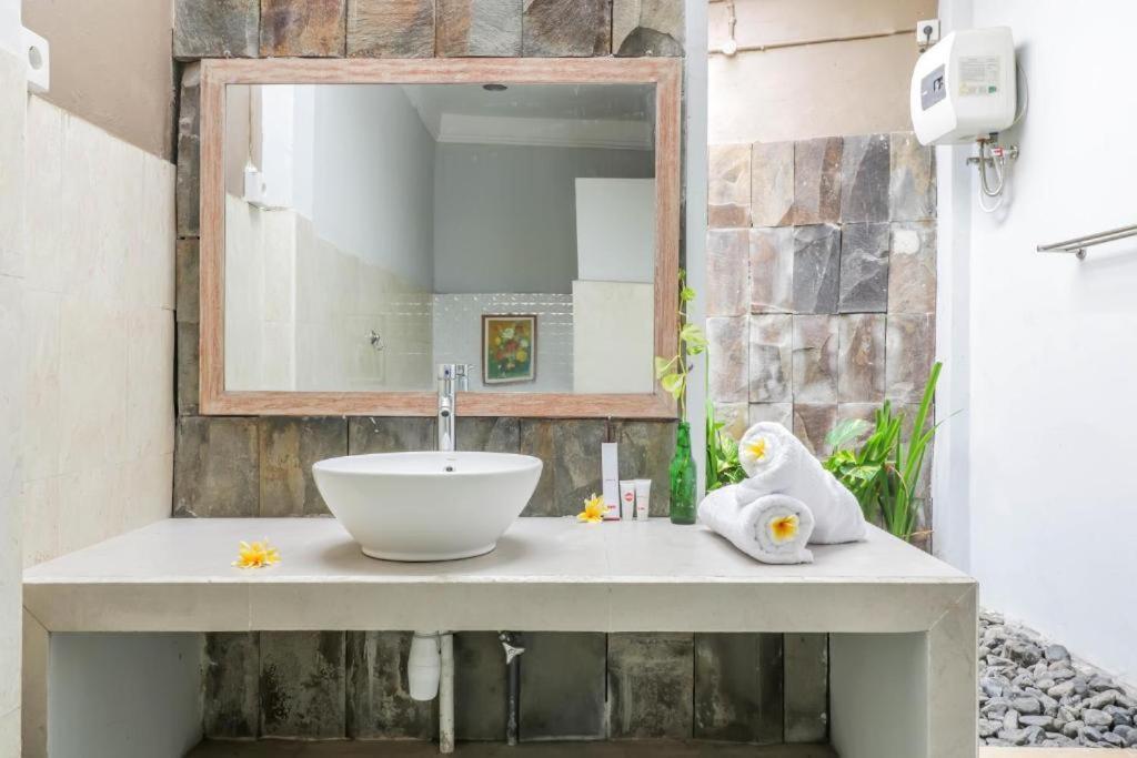 Villa Dende Lombok Tanjungkarang Экстерьер фото