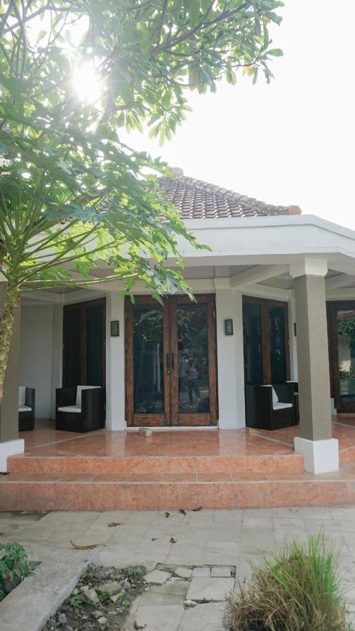 Villa Dende Lombok Tanjungkarang Экстерьер фото